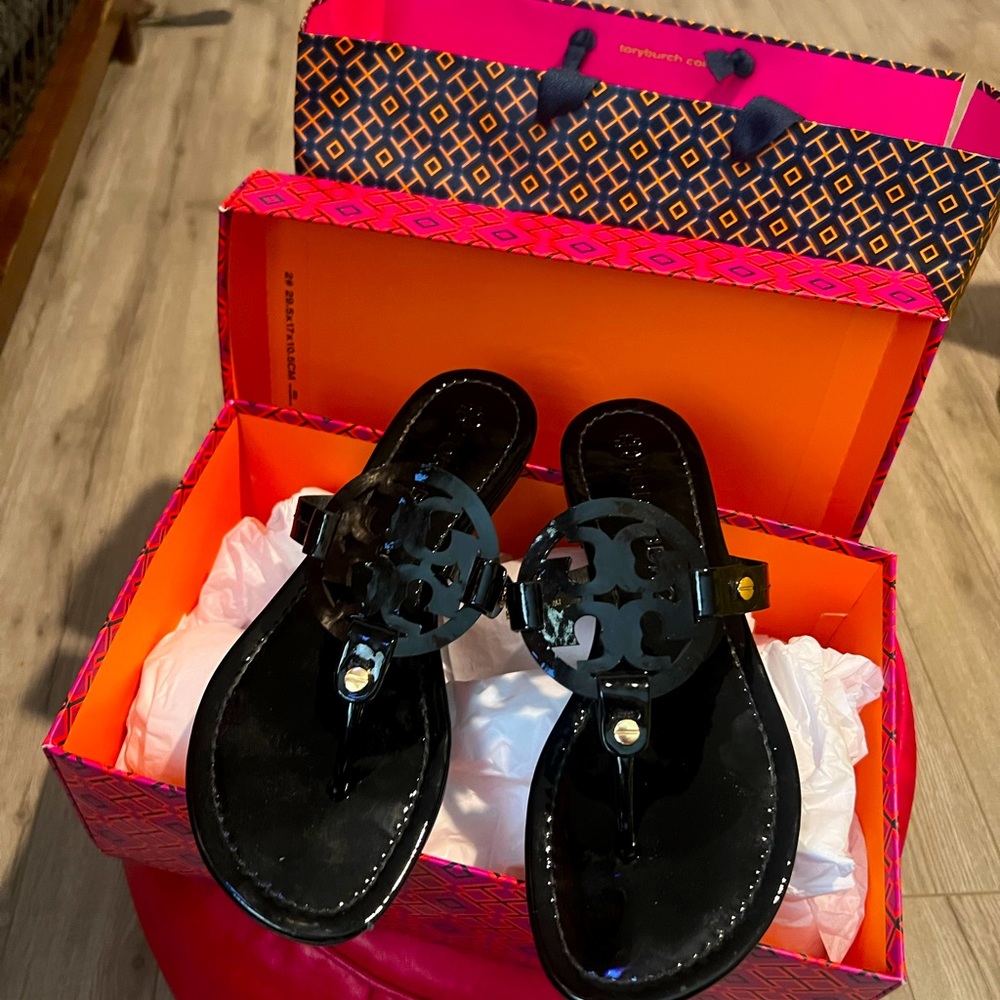 Tory Burch Miller Patent Leather Sandal Size 7.5